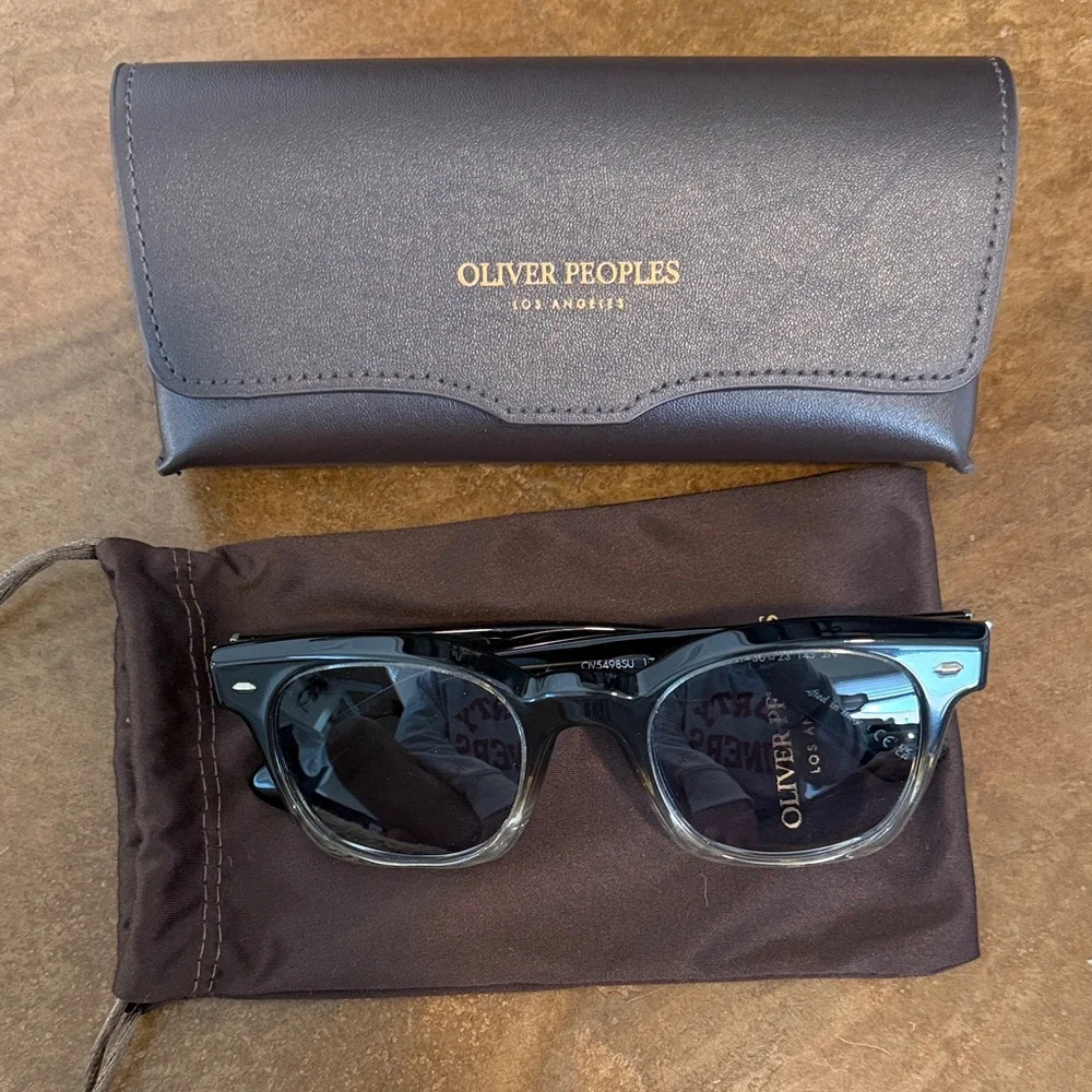 Oliver Peoples Gray Sunglasses with Case - Picture 1 of 6
